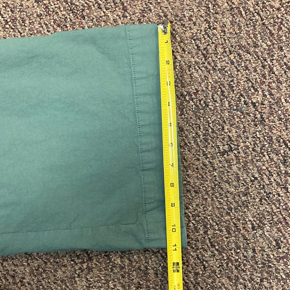 J. Crew Wide leg pants Sage Green Chinos
Patch pockets front and back size 31 - Picture 5 of 9